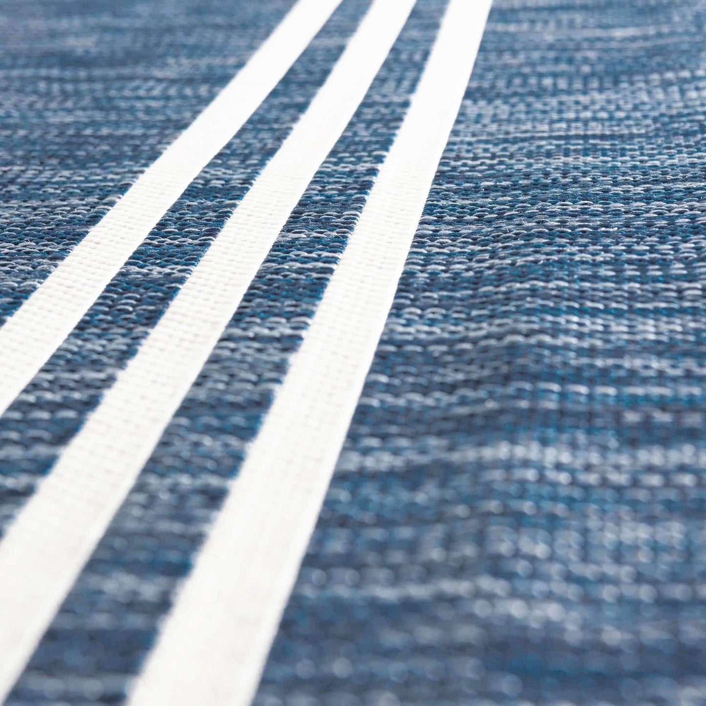 Unique Loom Jill Zarin Outdoor Collection Area Rug - Anguilla (6' 1'' x 9' Rectangle, Blue/ Ivory)