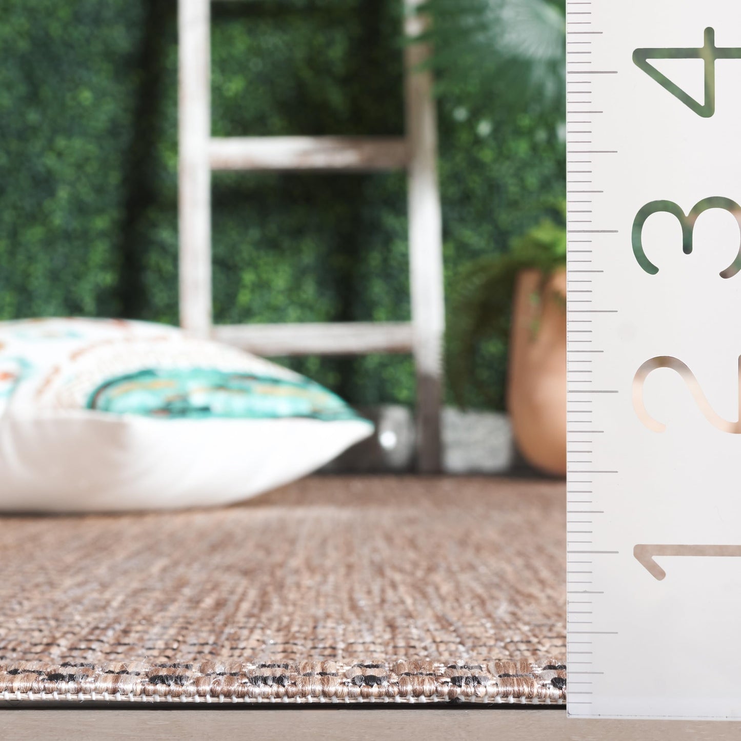 SAFAVIEH Washable Rug Outdoor Courtyard Collection - 8' x 10', Natural & Black, Non-Shedding & Easy Cleaning, Ideal for Patio, Backyard, Mudroom, DIning Space (CY8521-37312)