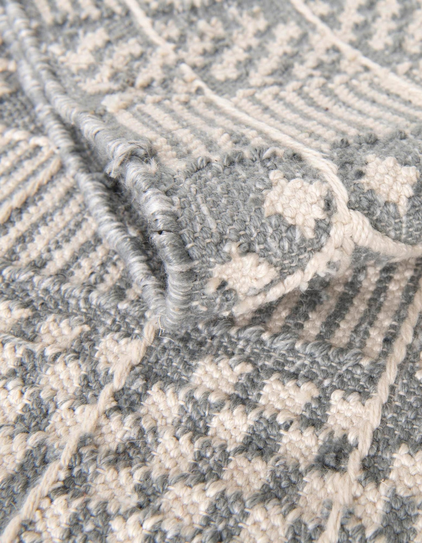 Rugs.com - Eco Bohemian Indoor Outdoor Rug – 9' x 12' Cool Gray Easy-Clean Rug – Sustainable Recycled Material for Patios, Decks, and Porches