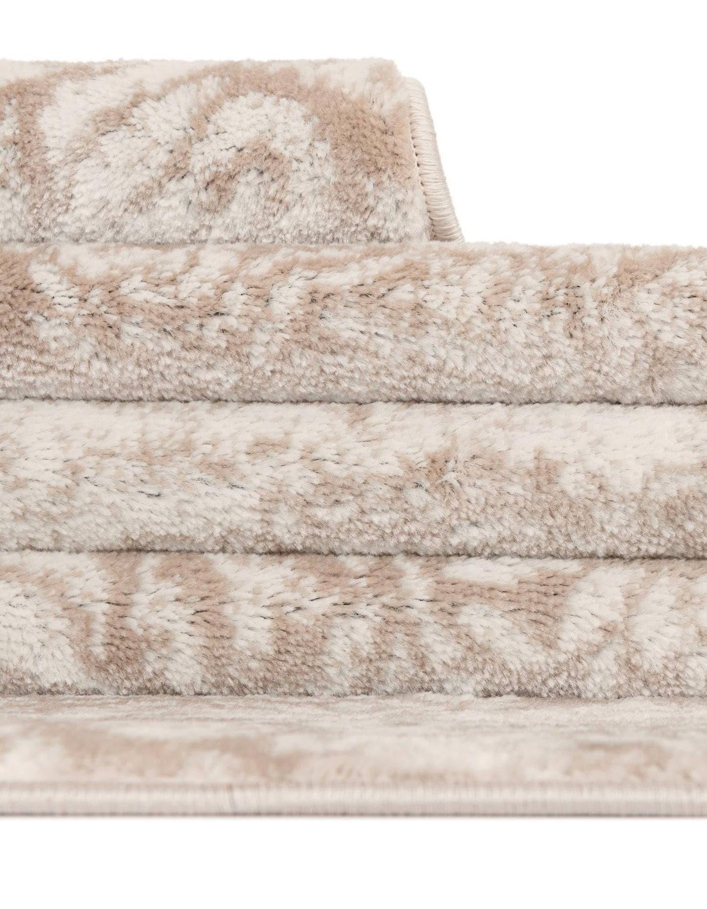 Rugs.com Monte Carlo Collection Rug – 5' x 8' Beige Medium Rug Perfect for Living Rooms, Large Dining Rooms, Open Floorplans