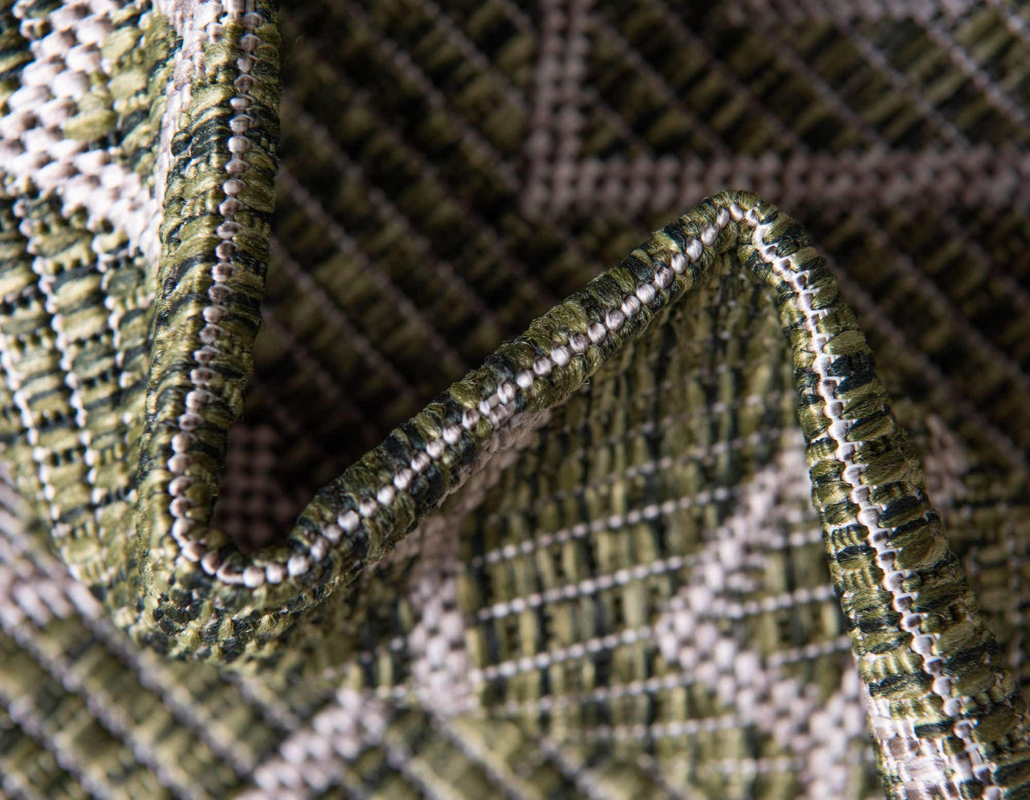 Unique Loom Outdoor Trellis Collection Area Rug - Tribal Trellis (5' 1" x 8' Rectangle, Green/ Natural)