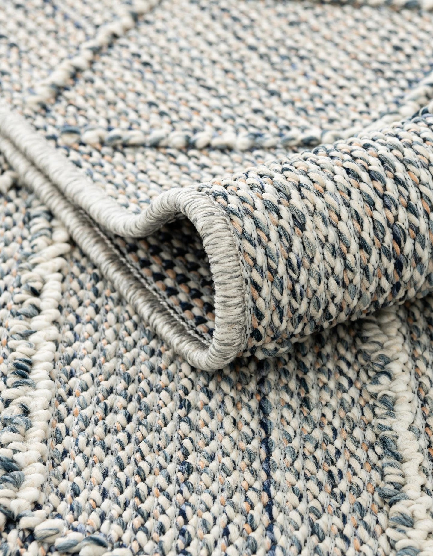 Rugs.com - Outdoor Lattice Rug – 4' 1 x 6' 1 Light Blue Washable Indoor/Outdoor Rug – Perfect for Patios, Decks, Porches, and Poolside Spaces