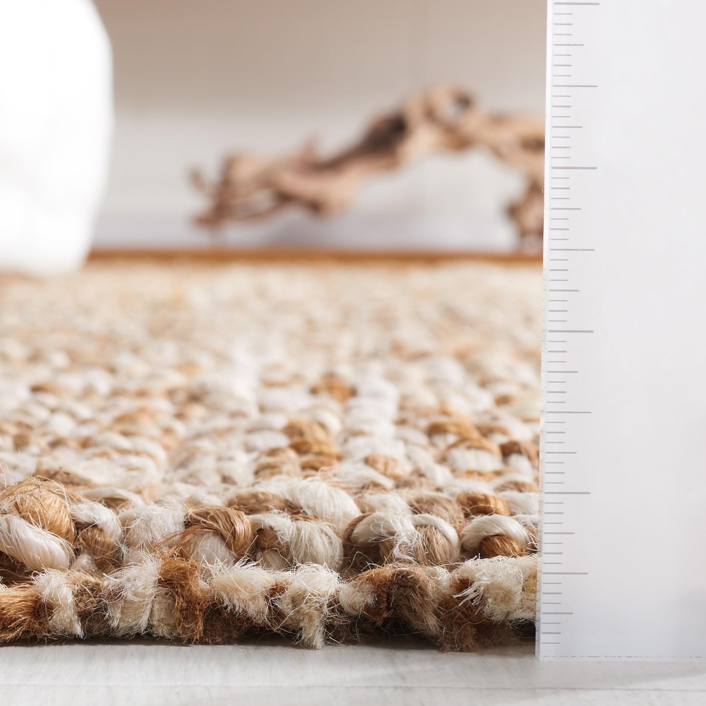 SAFAVIEH Natural Fiber Collection Area Rug - 2' x 4', Natural & Ivory, Handmade Jute, Farmhouse Style, Chunky Textured Thick Pile (NF447N)