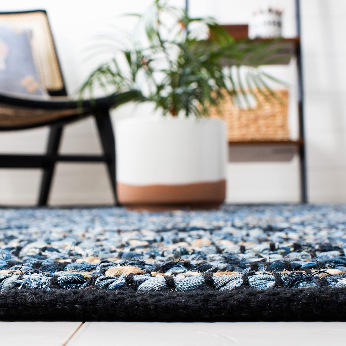 SAFAVIEH Cape Cod Collection Area Rug - 10' Square, Blue & Natural, Handmade Flat Weave Braided Jute & Cotton, Ideal for High Traffic Areas in Living Room, Bedroom (CAP363A)