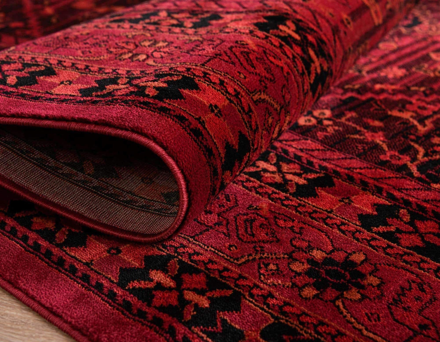 Unique Loom Tekke Collection Area Rug - Sheibani (5' 3" x 8' Rectangle, Red/ Black)