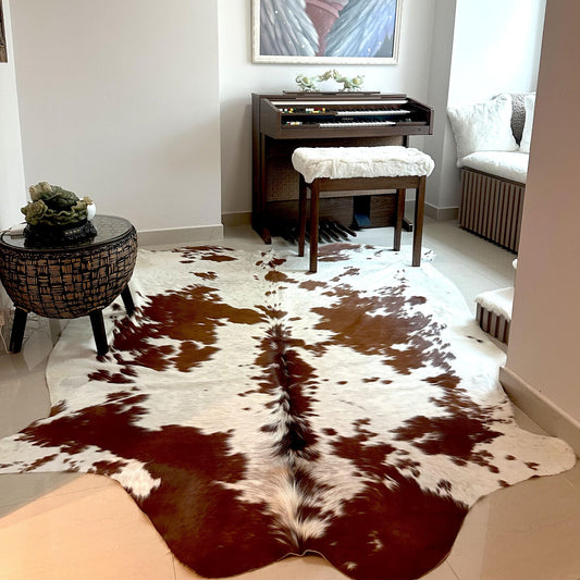 Appaloosa Cowhides Genuine Cowhide Rug - Natural Leather Hide Rugs for Living Room & Area Rug for Bedroom - Real Cowhides Rug for Rustic Home Decor - Chromatic Brown & White Cowhide Rugs, 6x6-7ft