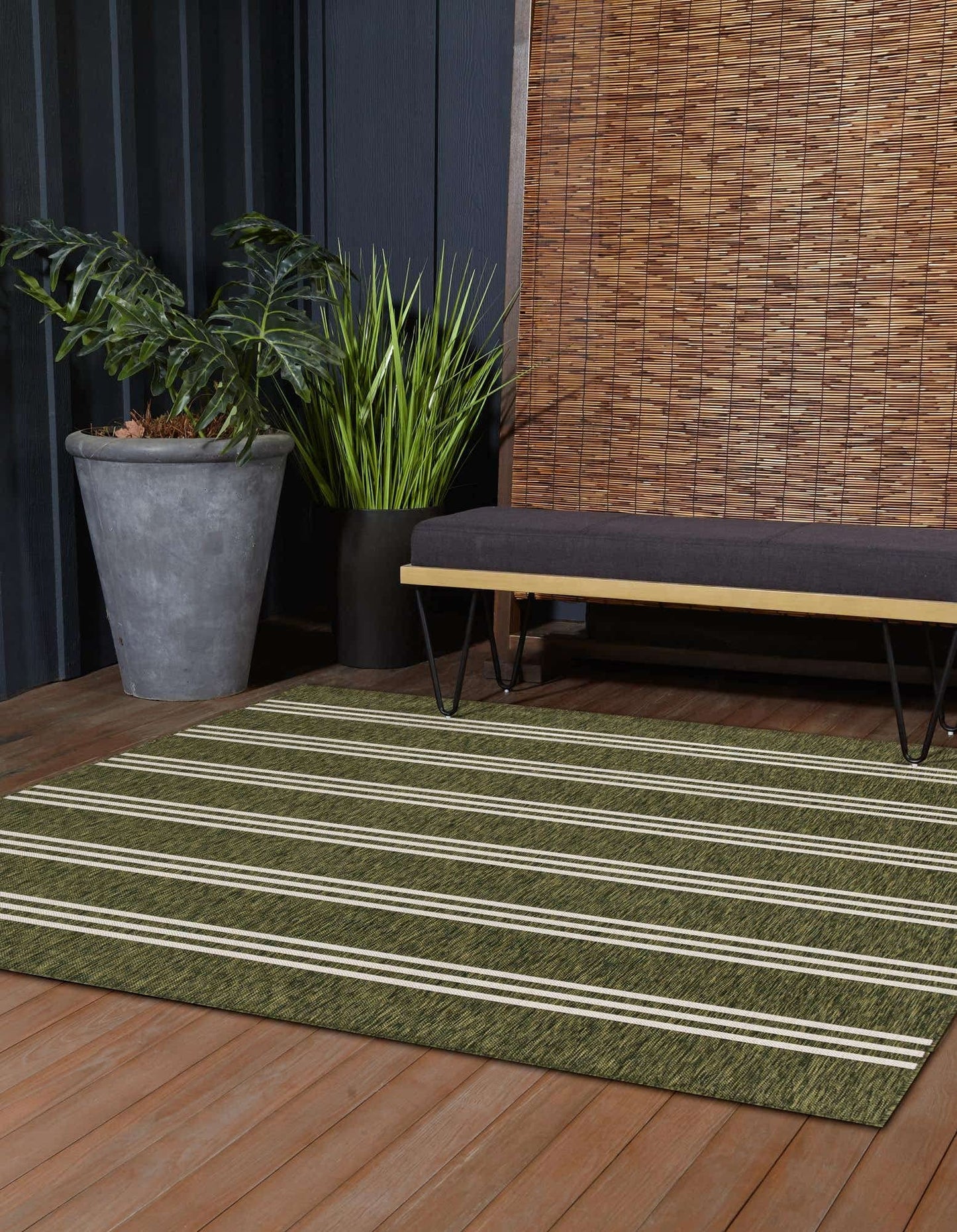 Unique Loom Jill Zarin Outdoor Collection Area Rug - Anguilla (10' 8'' Square, Green/ Ivory)