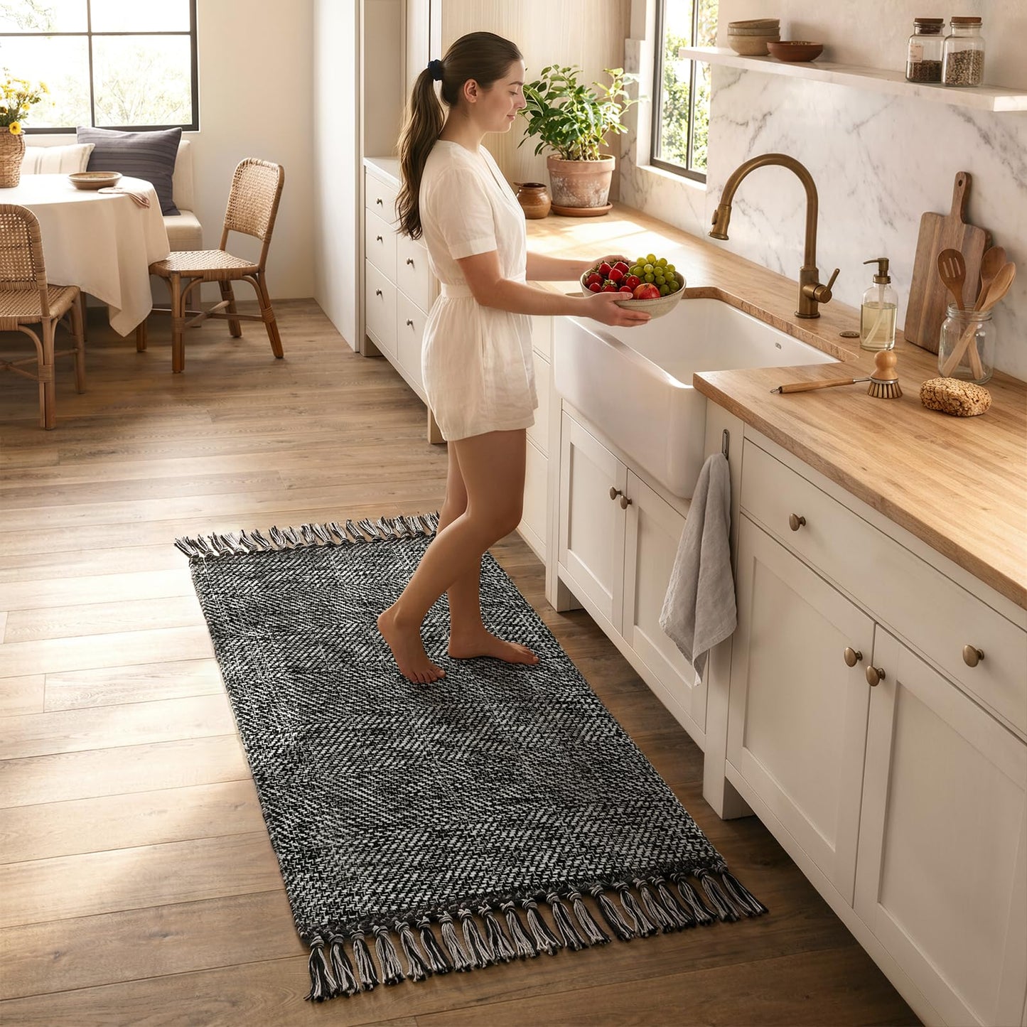 Collive 2' x 4.3' Indoor Outdoor Rug, Modern Farmhouse Kitchen Runner Rugs Hand-Woven Bathroom Rugs, Boho Washable Entry Carpet Black Reversible Front Door Mats for Laundry Bedroom Porch Decor