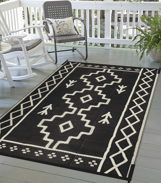 Uphome Outdoor Rug Mat Waterproof 5x8 ft, Reversible Outdoor Plastic Straw Rug, Black Boho Patio Rug, Foldable RV Camping Rug, Indoor Outdoor Area Rug for Backyard Deck Pool Balcony Picnic, 5'x8'