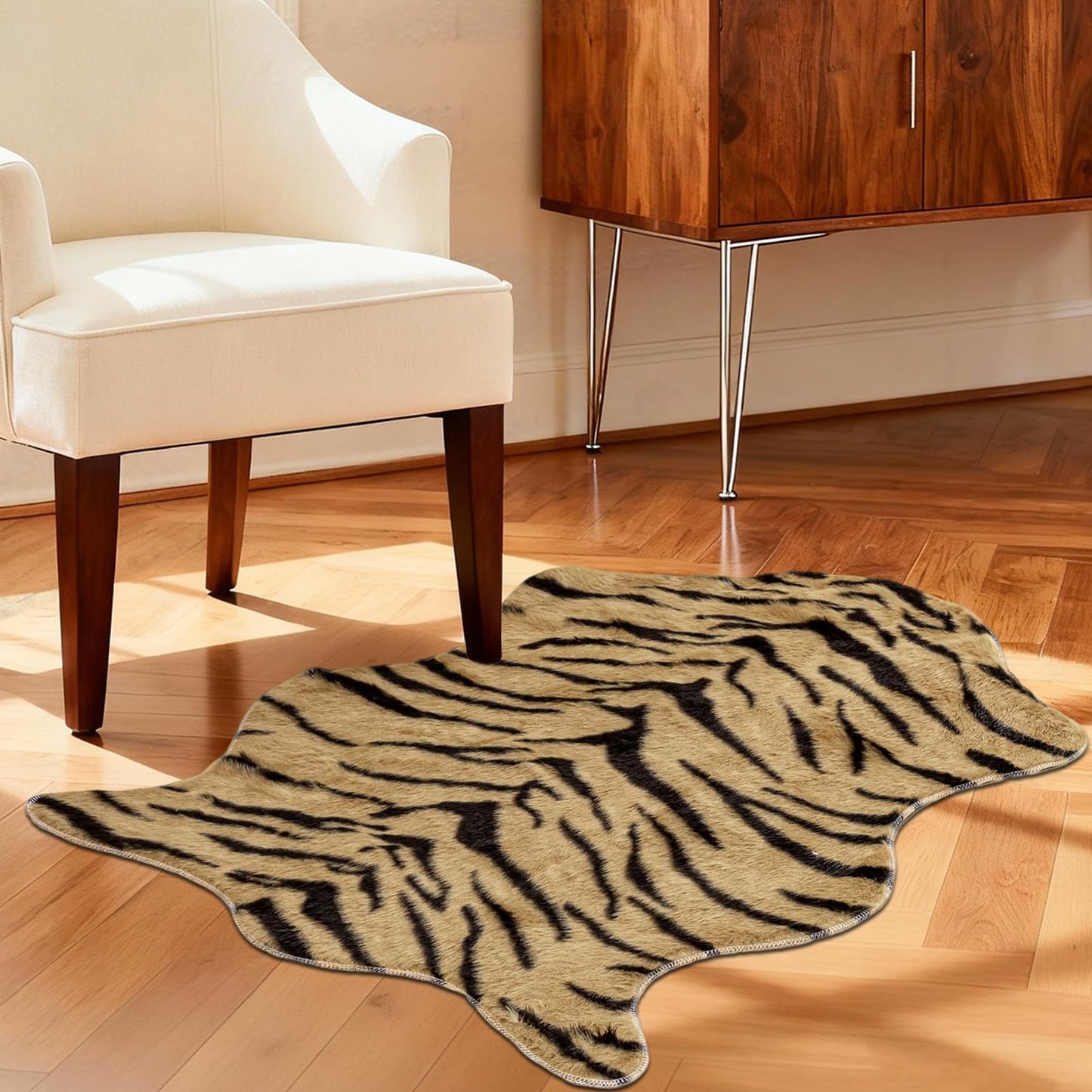 YulyreZome Tiger Print Rug Faux Cowhide Skin Hide Animal Printed Area Rugs Nonslip Carpet Western Decor Mat for Bedroom Living Room 31.5x43.3 Inch