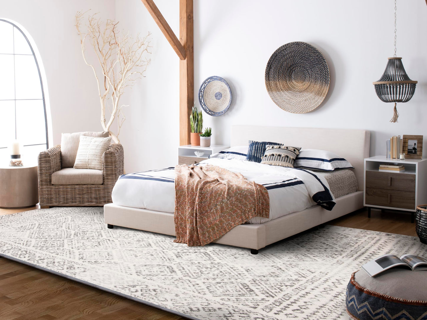SAFAVIEH Area Rug 8x10 - Tulum Collection - Large - Ivory & Grey, Moroccan Boho Distressed Design, Non-Shedding & Easy to Clean, Ideal for Living Room, Bedroom, Dining Space (TUL264A)