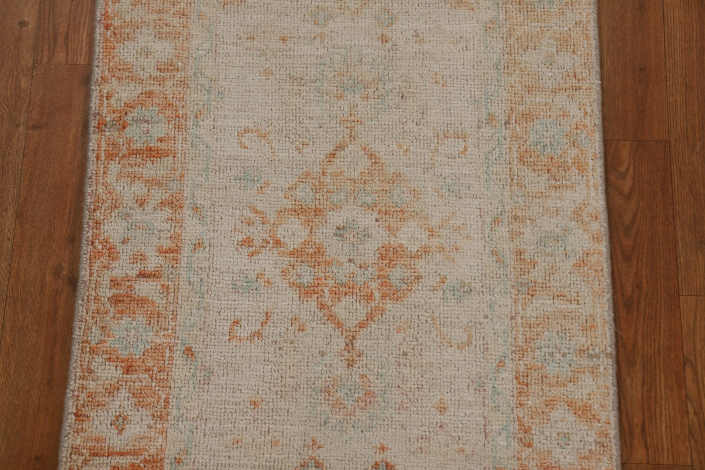 Rug Source Transitional Collection, 2x4 Oushak Rug, Hand Knotted Beige & Ivories Medallion Rug, Oriental 100% Wool Carpet for Foyer, Entryway and Hallway