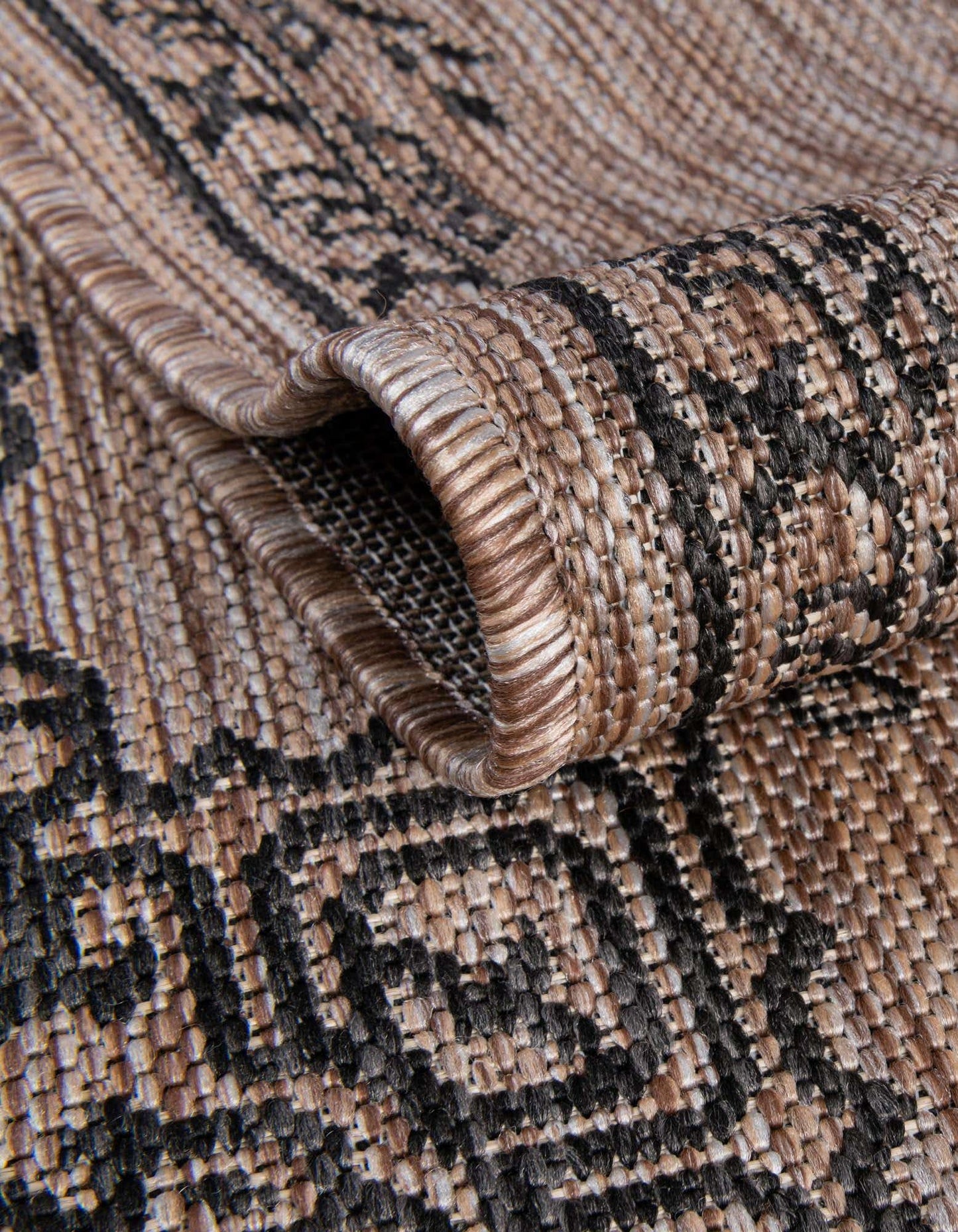 Unique Loom Outdoor Traditional Collection Area Rug - Antique (7' 10" Square Beige/Black)