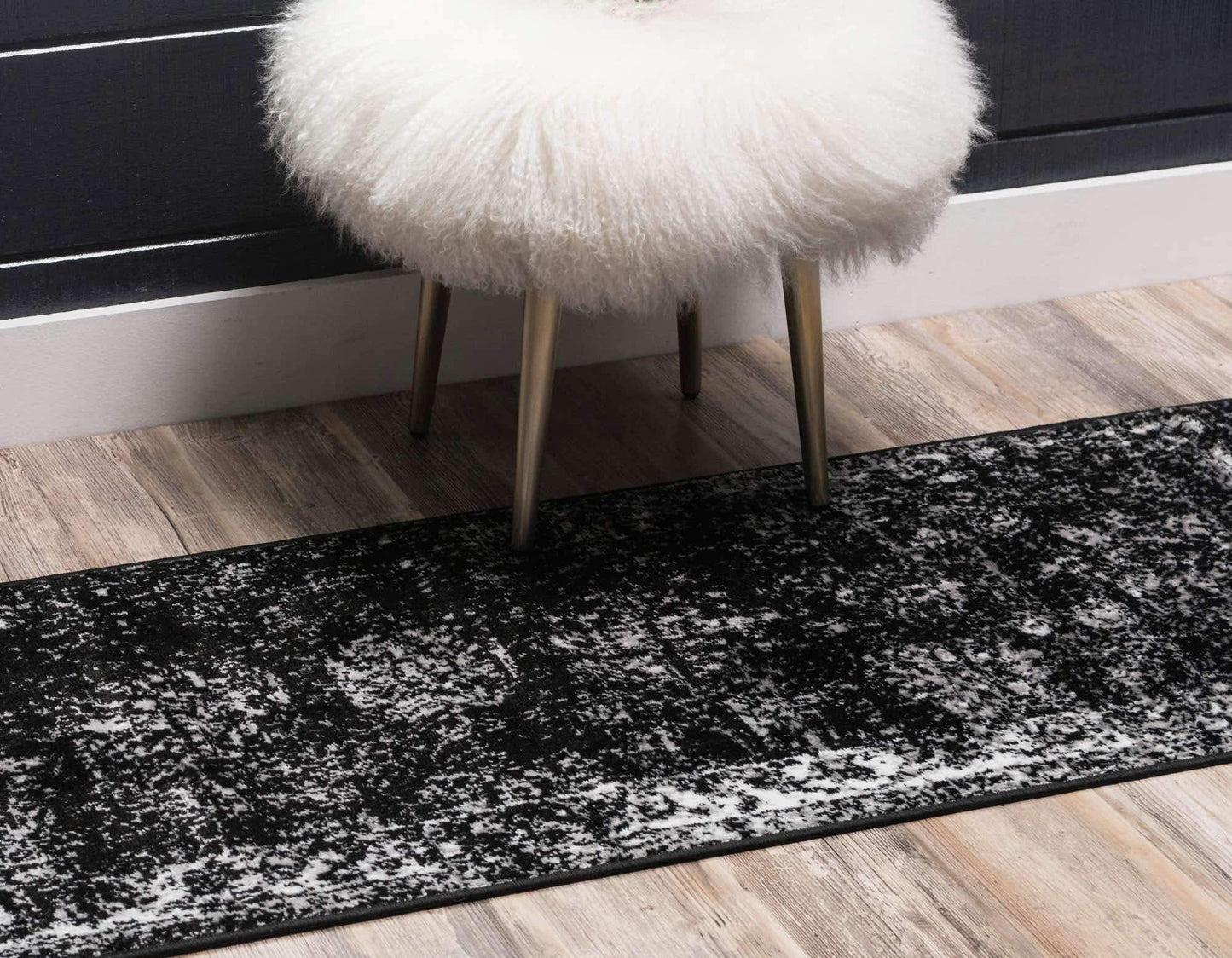 Unique Loom Sofia Collection Area Rug - Casino (2' x 6' 7" Runner, Black/ Ivory)