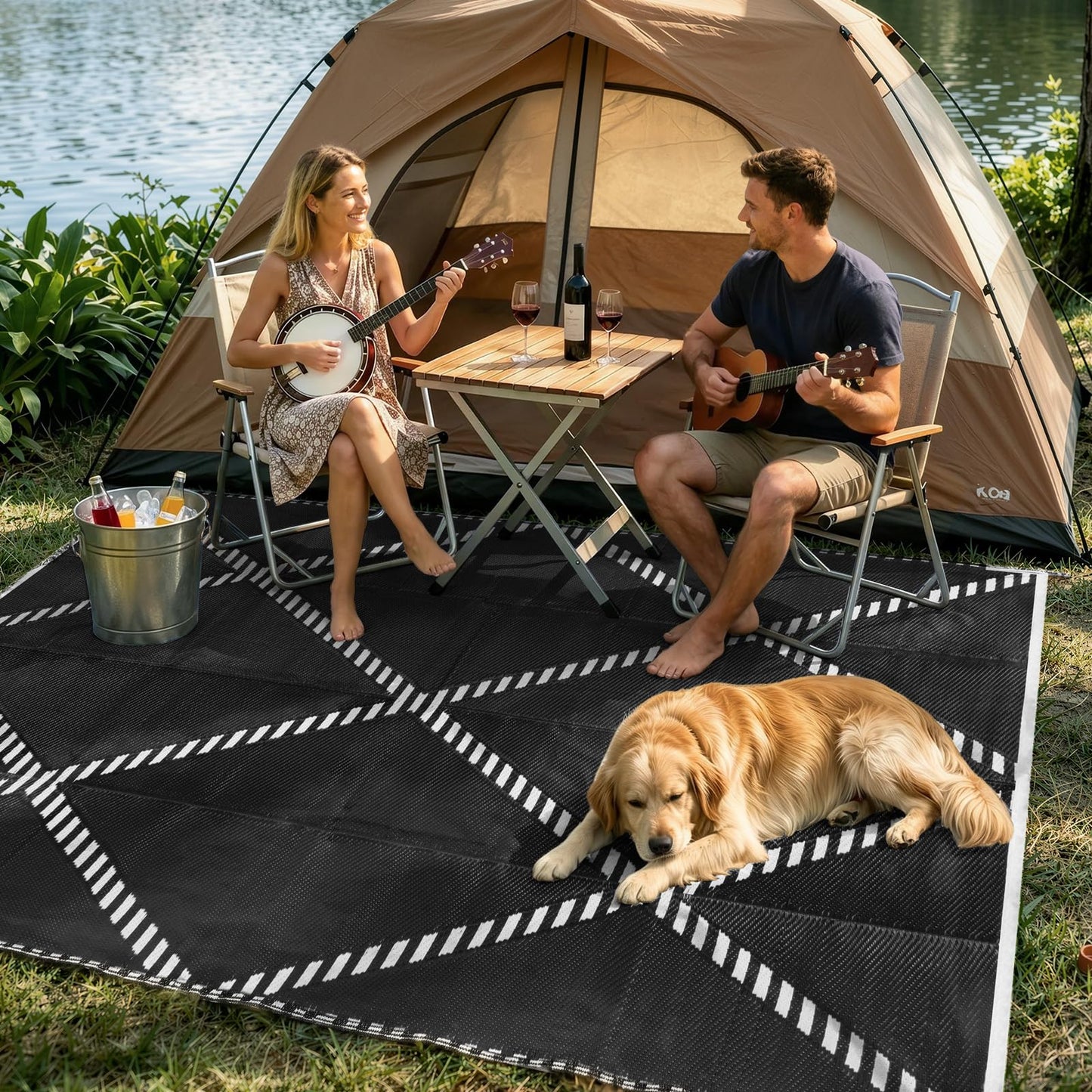 Wonnitar Outdoor Rug 6x9, Waterproof Reversible Plastic Straw Rug for Patio, Foldable Camping Mat with Carry Bag for RV, UV-Resistant Outside Rug for Deck, Balcony, Beach, Black & White
