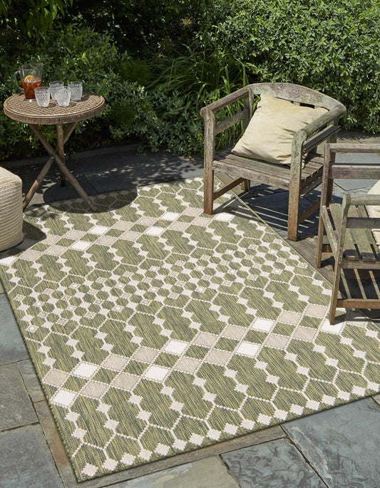 Unique Loom Outdoor Trellis Collection Area Rug - Traliccio (4' 1" x 6' 1" Rectangle, Green/ Ivory)