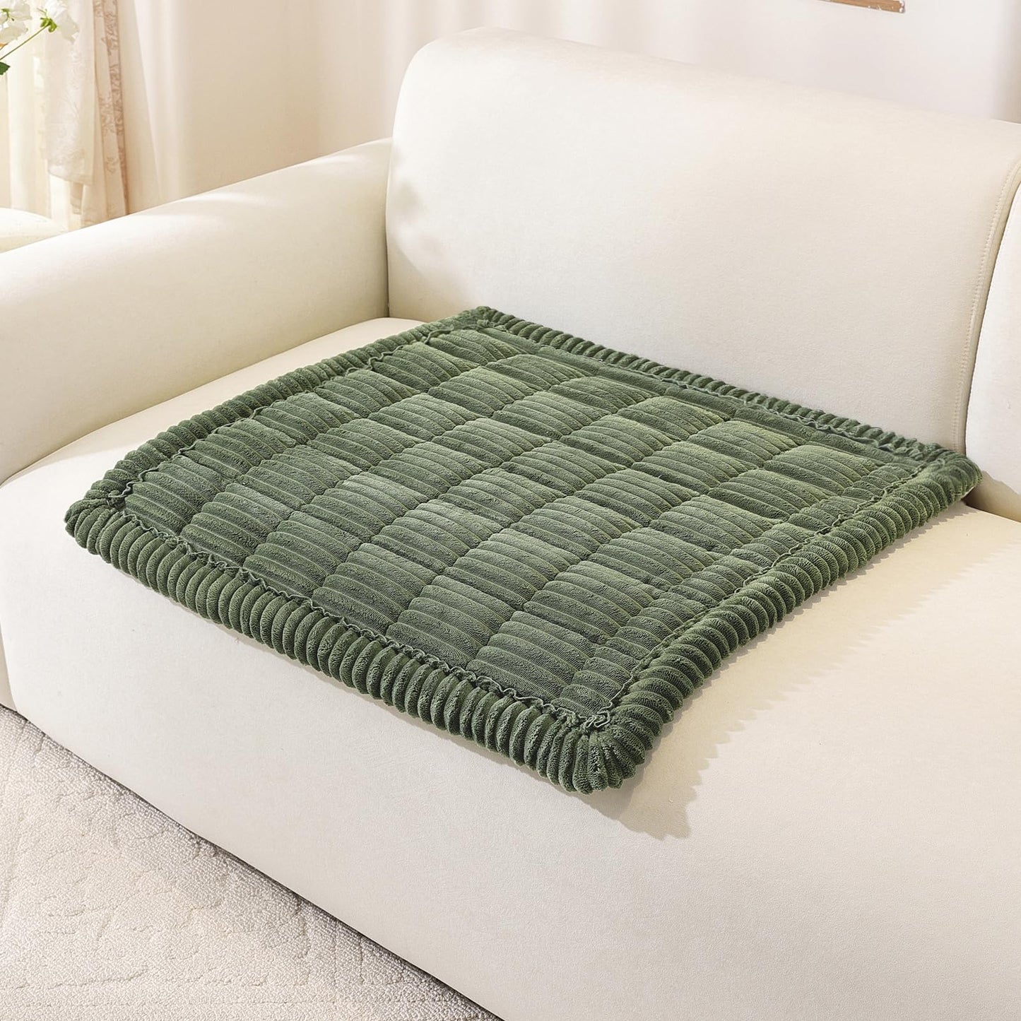 OstepDecor Couch Cover for Dogs, Washable Non Slip Sofa Cover for Pets, Soft Couch Covers for Sofa, Loveseat and Sectional, Furniture Protector Against Pet Hair & Scratches (27.6" x 27.6", Moss Green)
