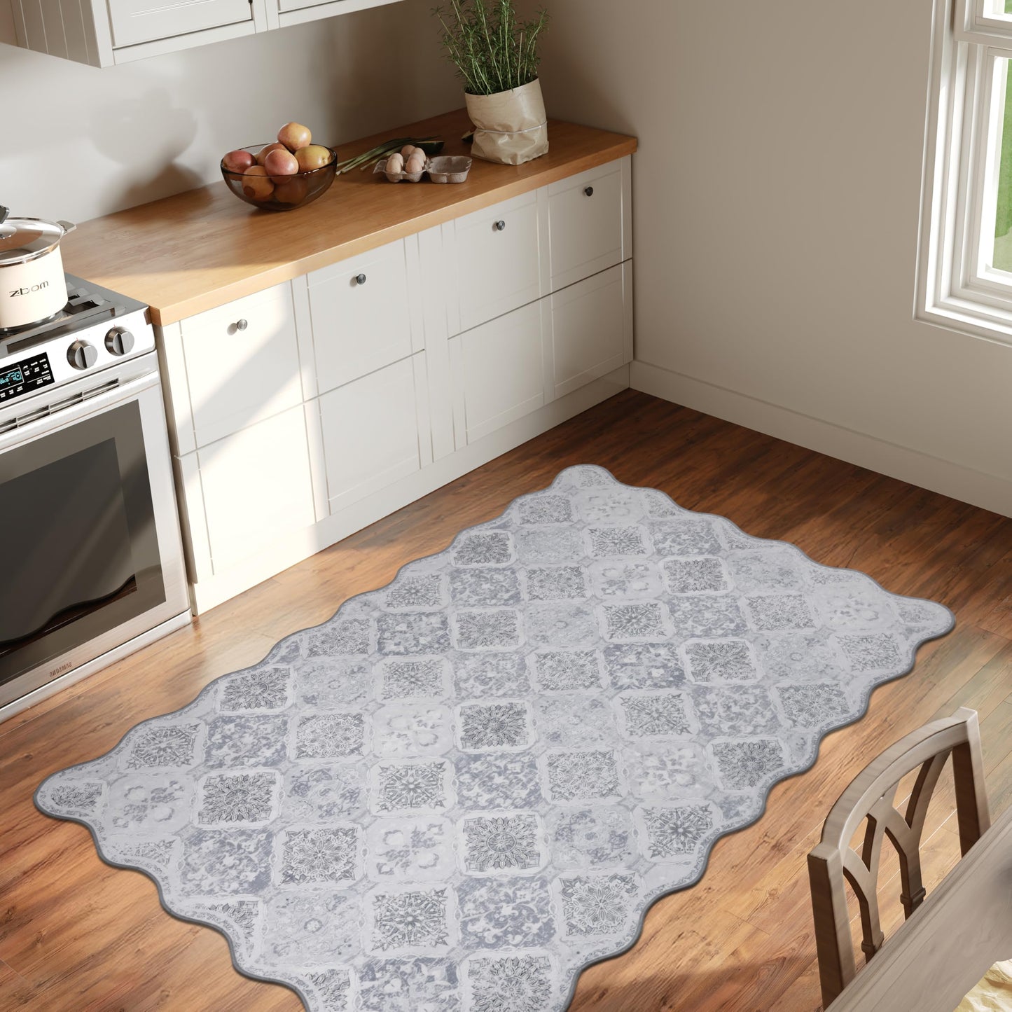 Clemile Moroccan 3x5 Area Rug, Unique Scalloped Ultra-Thin Soft Washable Rug, Non-Slip Stain Resistant Lightweight Low-Pile Carpet for Living Room Bedroom Dining Room Office (Light Grey)