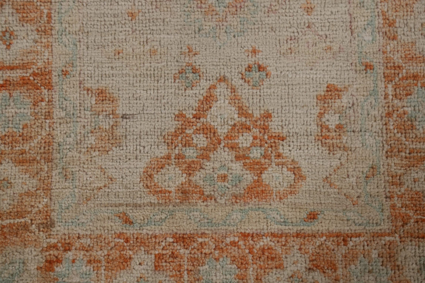 Rug Source Transitional Collection, 2x4 Oushak Rug, Hand Knotted Beige & Ivories Medallion Rug, Oriental 100% Wool Carpet for Foyer, Entryway and Hallway