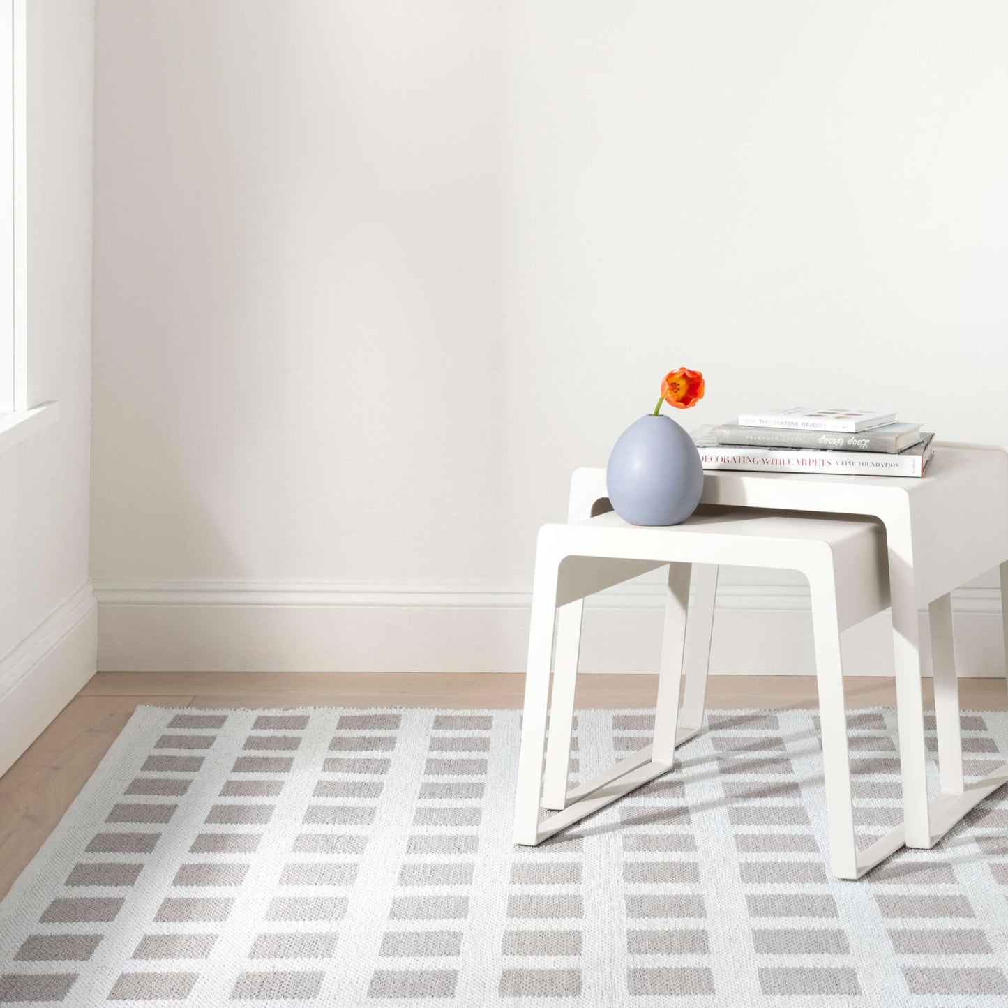 Dash and Albert Paver Grey Handwoven Indoor/Outdoor Rug, Runner-2.5 X 8 Feet, White/Grey Geometric Pattern - Premium Luxury Hotel Quality Soft Breathable Hypoallergenic Machine Washable Easy Care