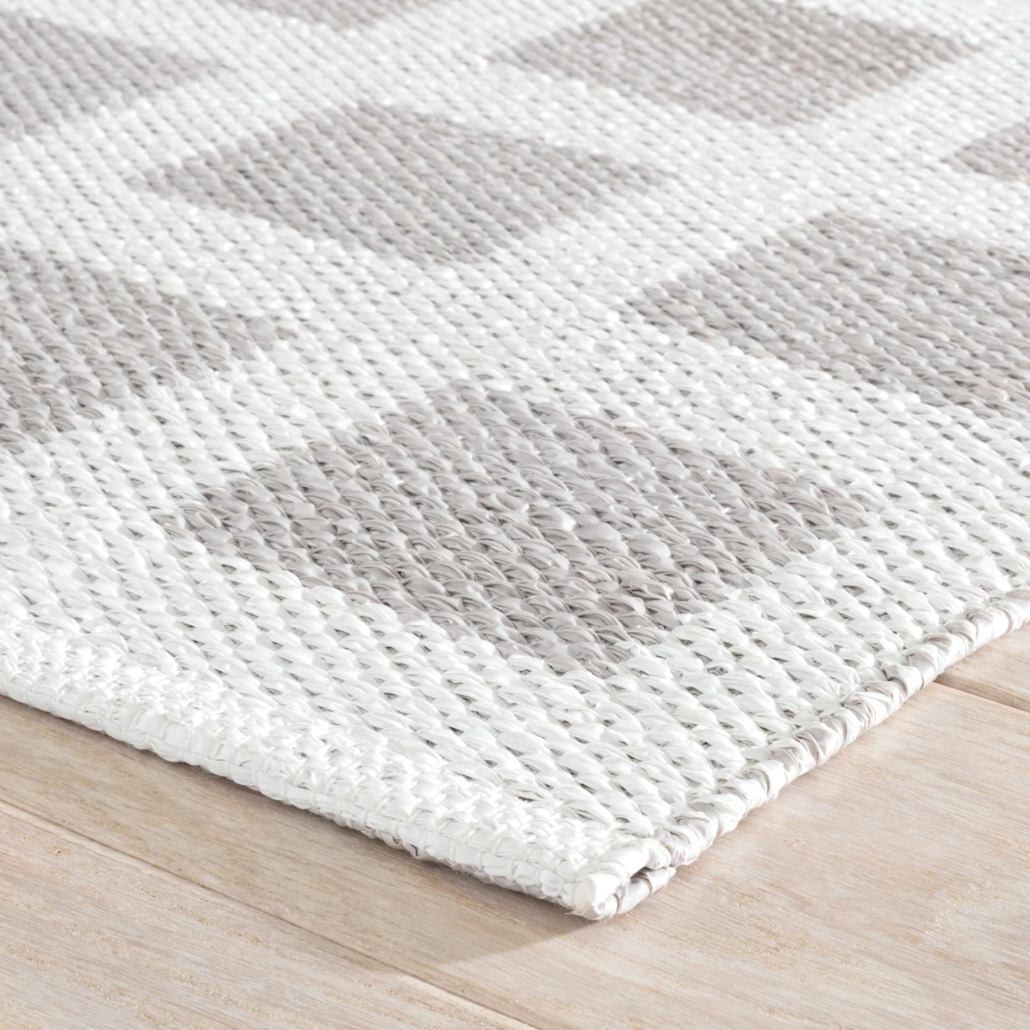 Dash and Albert Paver Grey Handwoven Indoor/Outdoor Rug, Runner-2.5 X 8 Feet, White/Grey Geometric Pattern - Premium Luxury Hotel Quality Soft Breathable Hypoallergenic Machine Washable Easy Care