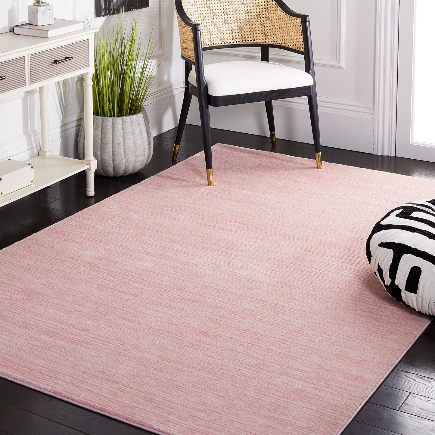 SAFAVIEH Area Rug 6x9 - Vision Collection - Pink, Modern Ombre Design, Non-Shedding & Easy to Clean, Ideal for Living Room, Bedroom, Dining Space (VSN606U)