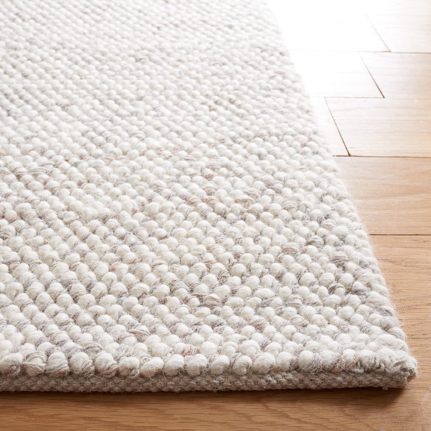 SAFAVIEH Area Rug 5x8 - Natura Collection - Beige & Ivory, Handmade Wool Blend, Raised Textured Pile, Ideal for Living Room, Bedroom, Dining Space (NAT182B)
