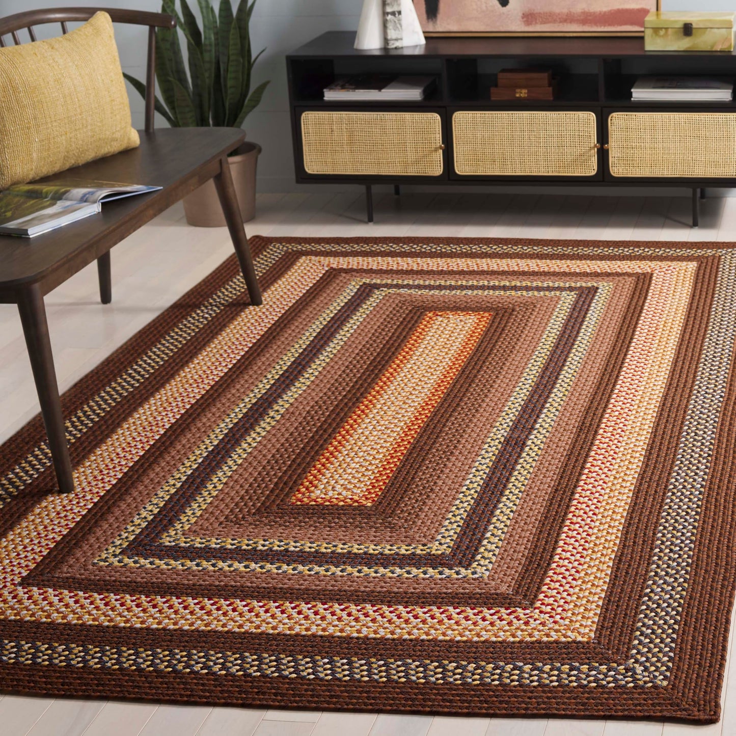 SAFAVIEH Braided Indoor/Outdoor Area Rug 5x8, Brown & Light Brown BRD313T