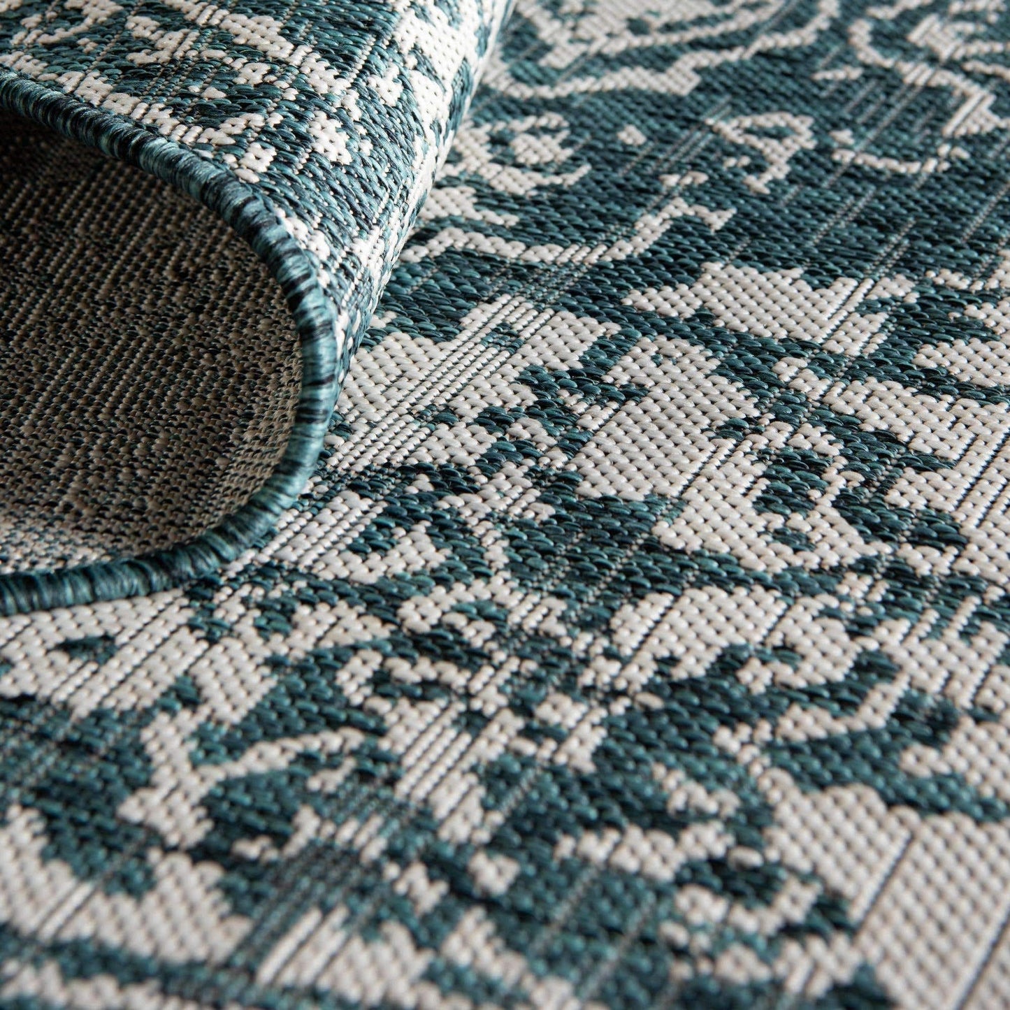 Unique Loom Jill Zarin Outdoor Collection Area Rug - Dubai (5' 3' x 8' Oval, Teal/ Ivory)