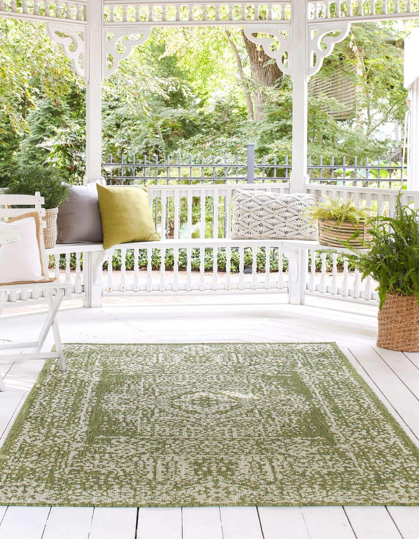 Unique Loom Outdoor Traditional Collection Area Rug - Timeworn (10' x 13' 1" Rectangle Green/Ivory)