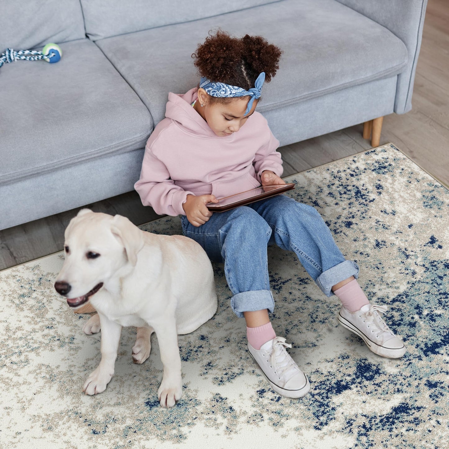 LUXE WEAVERS Rug - Persian Rugs 6097 Abstract Marble Area Rug - Modern Design, Medium Pile, Ivory / Size 5 x 7