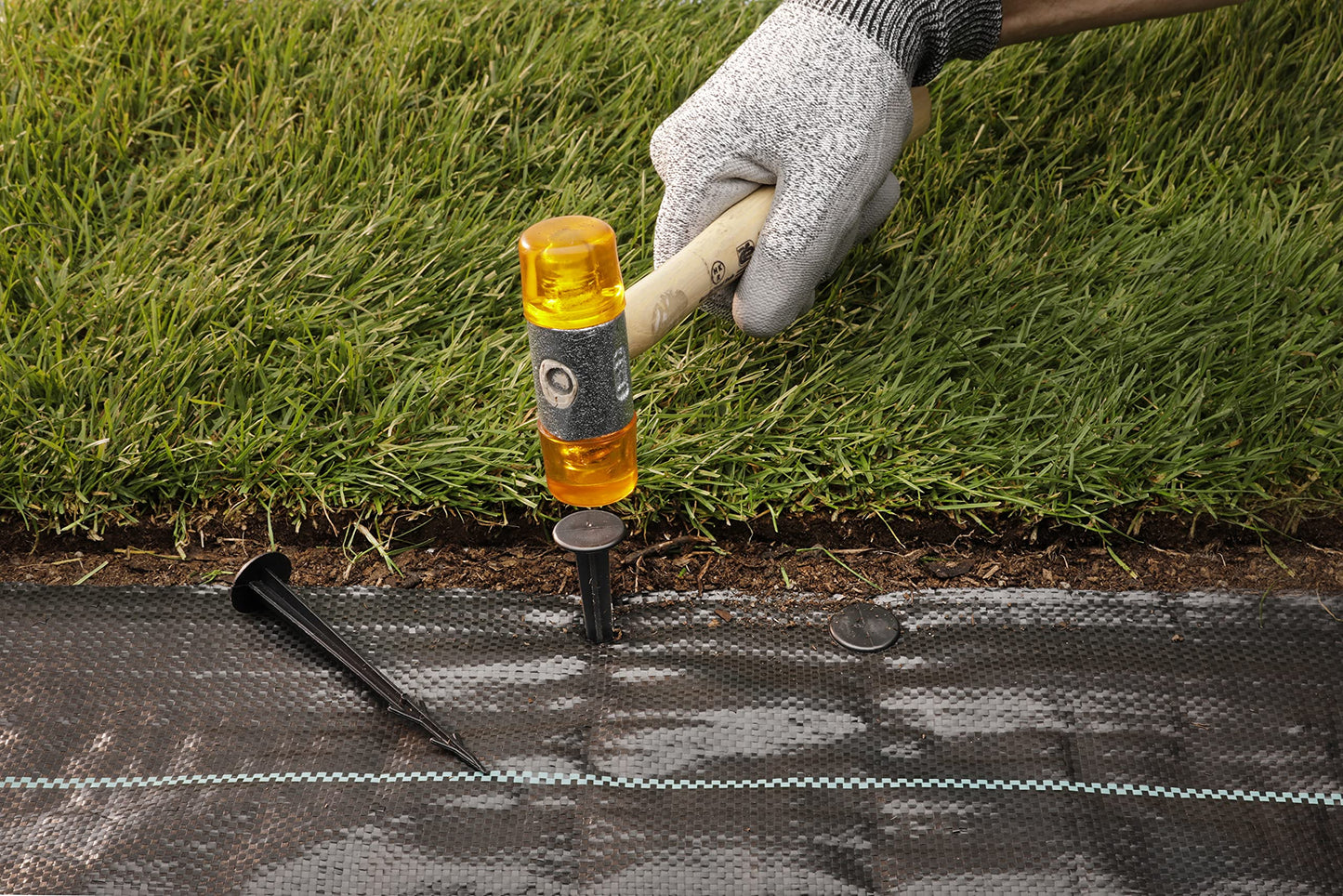GardenMate 6 x 33 feet Sheet Woven Weed Control Fabric - Stabilized Black Heavy Duty 3 oz/yd² Landscape Ground Cover Membrane