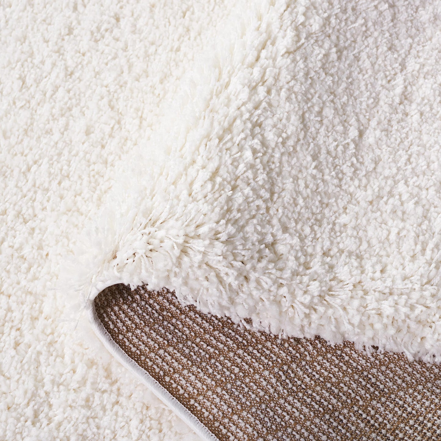 SAFAVIEH California Shag Collection Area Rug - 5'3" x 7'6", White, Non-Shedding & Easy to Clean, Ultra Plush Thick Pile, Ideal for Living Room, Bedroom, Dining Space (SG151-1010)