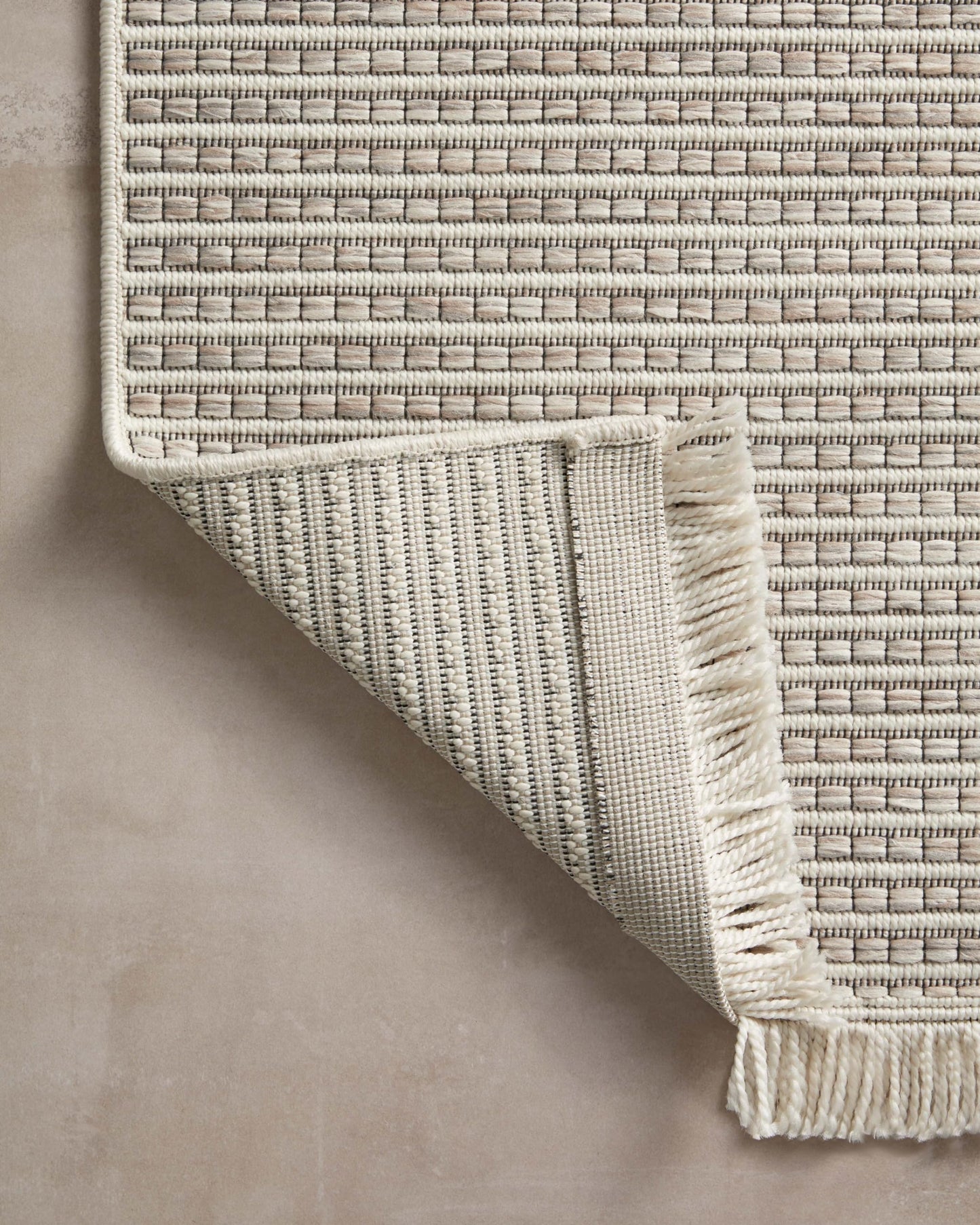 Loloi Amber Lewis Malibu Collection MAB-04 Beige/Dove 5'-1" x 7'-7" Area Rug