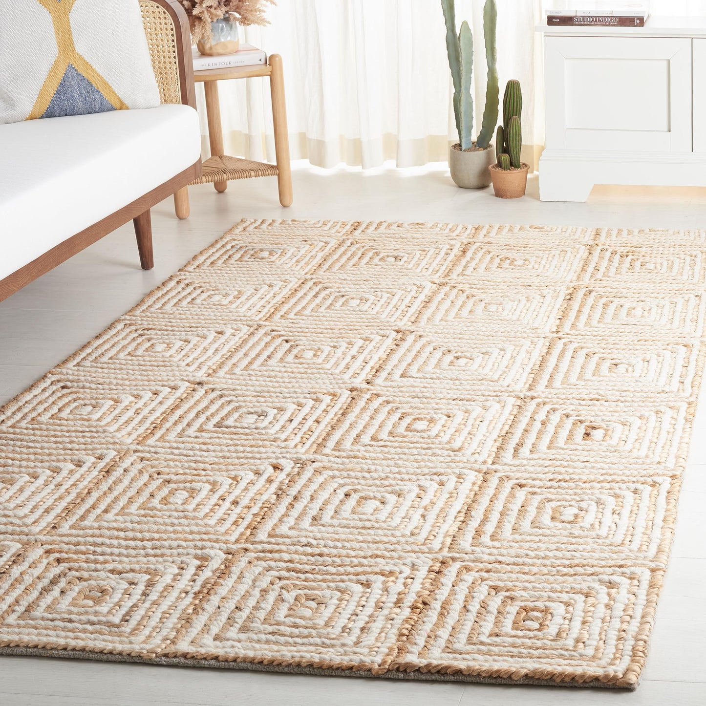 SAFAVIEH Natural Fiber Collection Area Rug - 4' x 6', Natural & Ivory, Handmade Jute & Wool, Ideal for The Living Room, Bedroom, Dining Room (NF516A-4)
