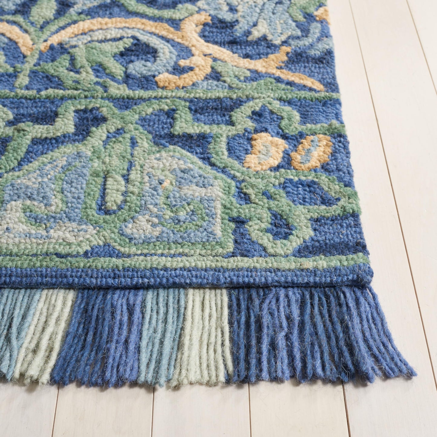 SAFAVIEH Blossom Collection 3' x 5' Navy / Green BLM422A Handmade Fringe Premium Wool Area Rug