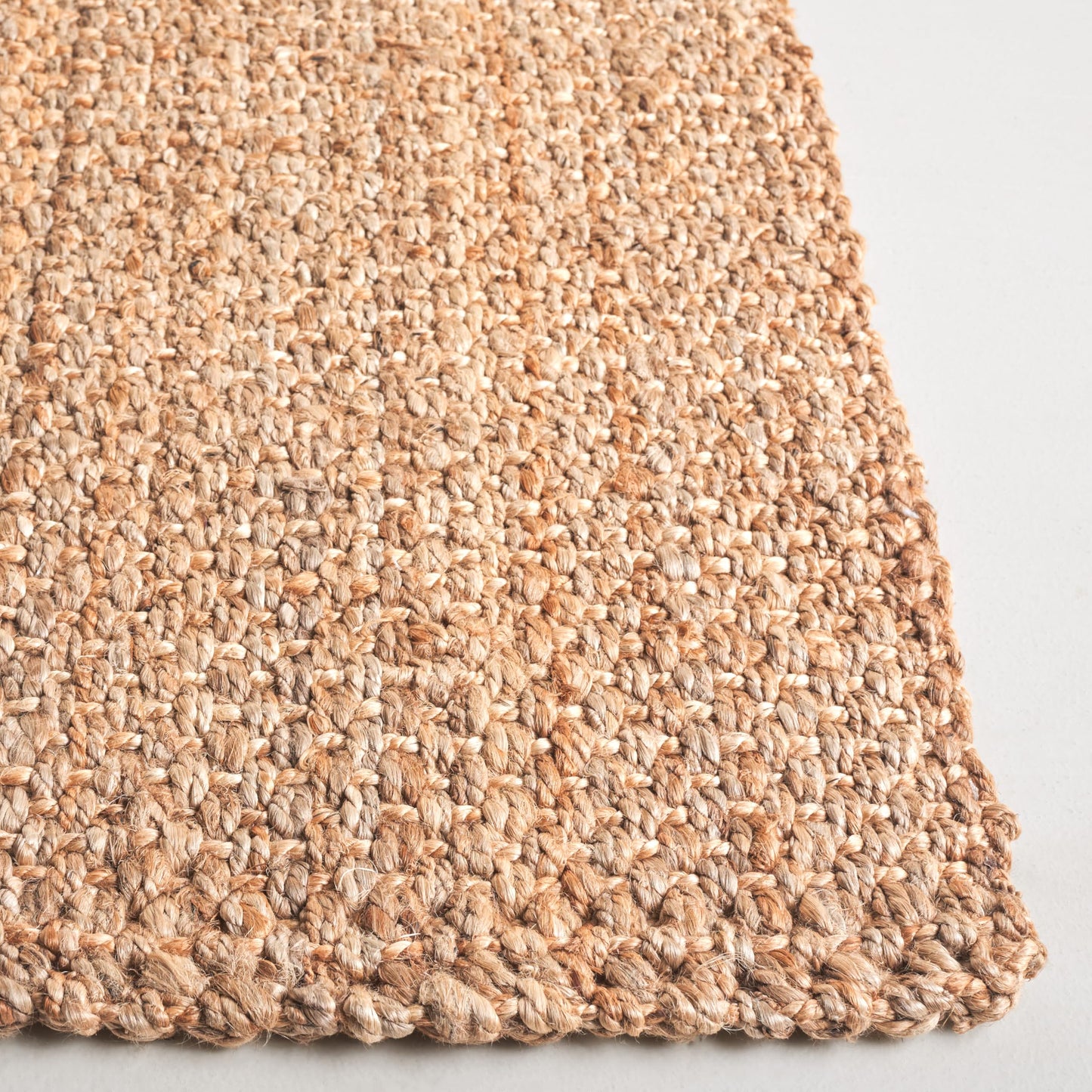 SAFAVIEH Natural Fiber Collection Accent Rug - 4' x 6', Natural, Handmade Jute, Ideal for the Living Room, Dining, Bedroom (NF403A)