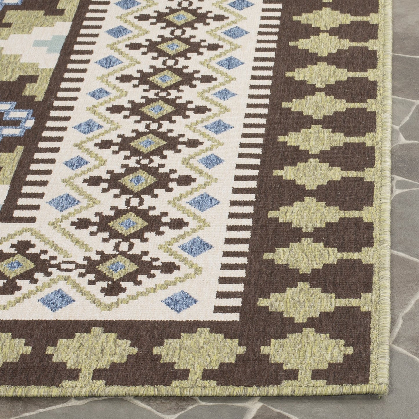 SAFAVIEH Washable Rug Outdoor Veranda Collection - 5'3" x 7'7", Chocolate & Green, Non-Shedding & Easy to Clean, Ideal for Patio, Backyard, Mudroom (VER099-0624)