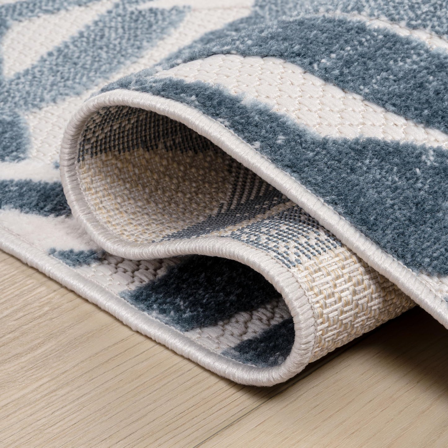 JONATHAN Y Tropics Palm Leaves Indoor Outdoor Area Rug 8X10 Cream/Dark Blue, Boho for Backyard, Patio, Porch, Easy-Cleaning, High Traffic, Pet-Friendly, Non-Shedding (AMC100F-8)