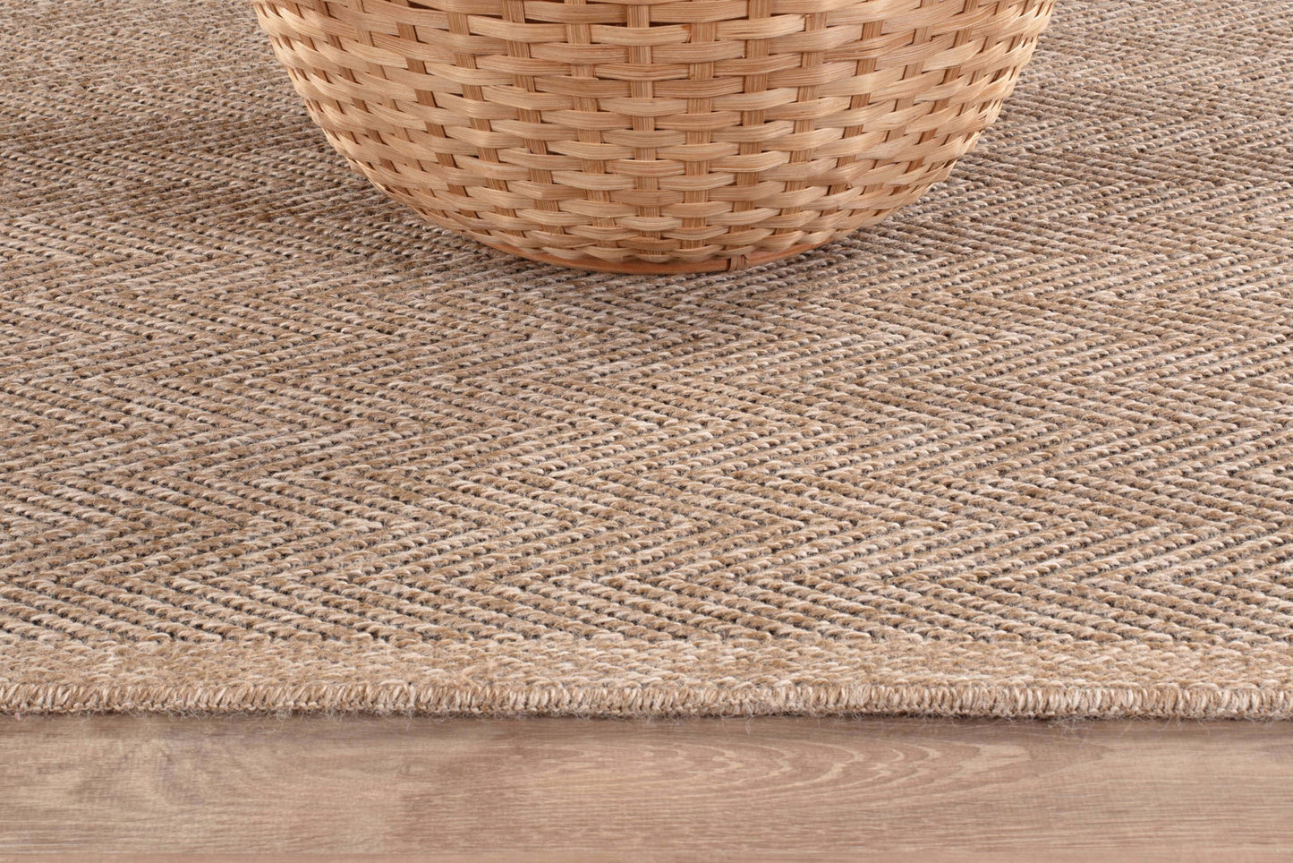 CAMILSON Easy Jute Rug 5x7, Indoor Outdoor Natural Color Fiber Area Rugs for Living Room Patio and Bedroom Rug Herringbone Seagrass Woven Design Easy-Cleaning, Washable Outside Carpet Alfombras 5 x 7