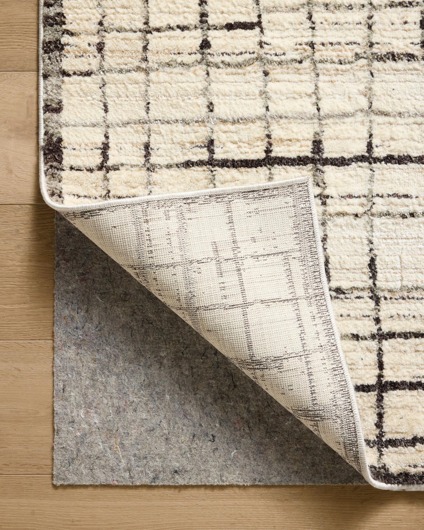 Loloi Jeremiah Brent Bleecker Collection BLE-01 Ivory/Charcoal 5'-3" x 7'-6" Area Rug