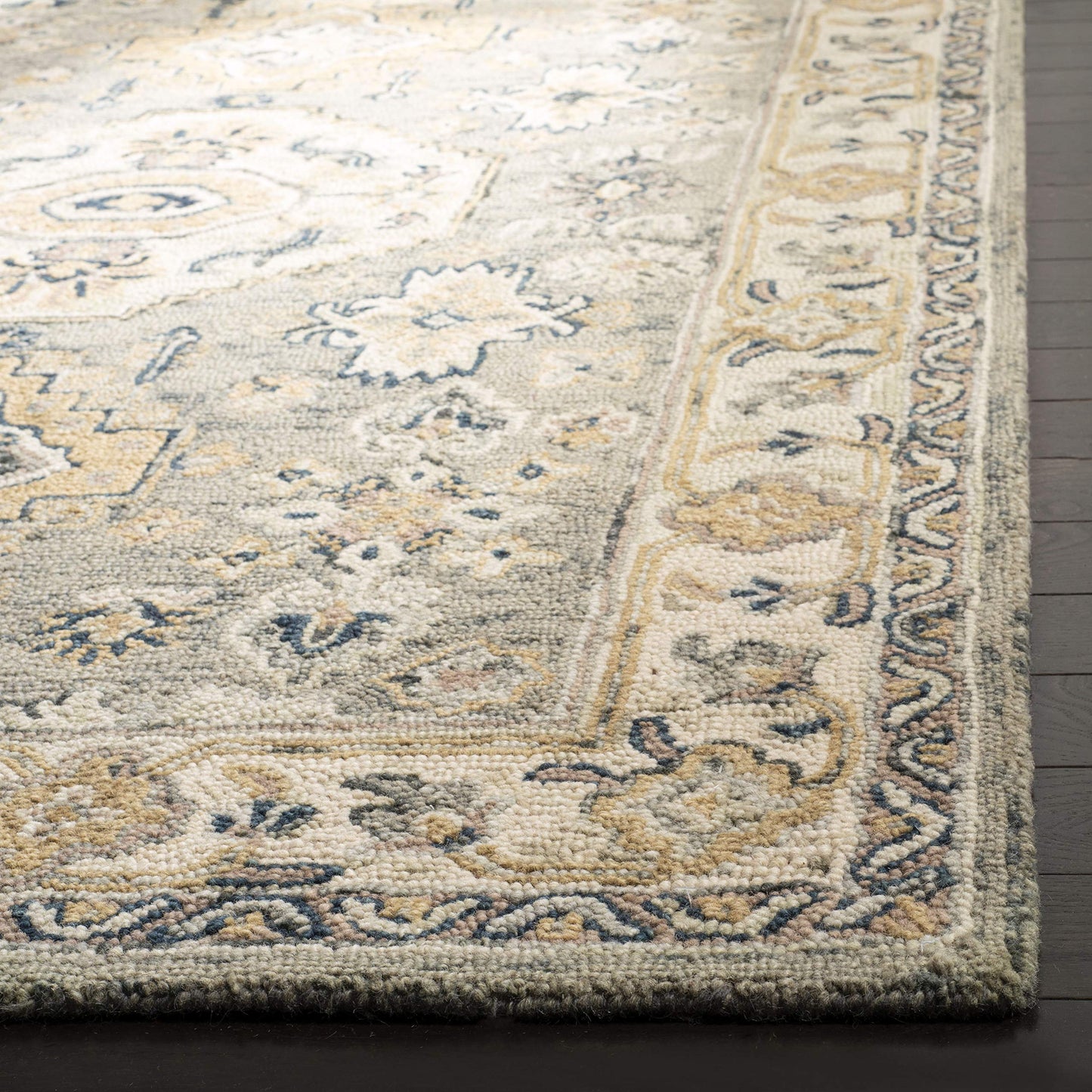 SAFAVIEH Aspen Collection 4' x 6' Moss/Ivory APN601W Handmade Traditional Wool Area Rug