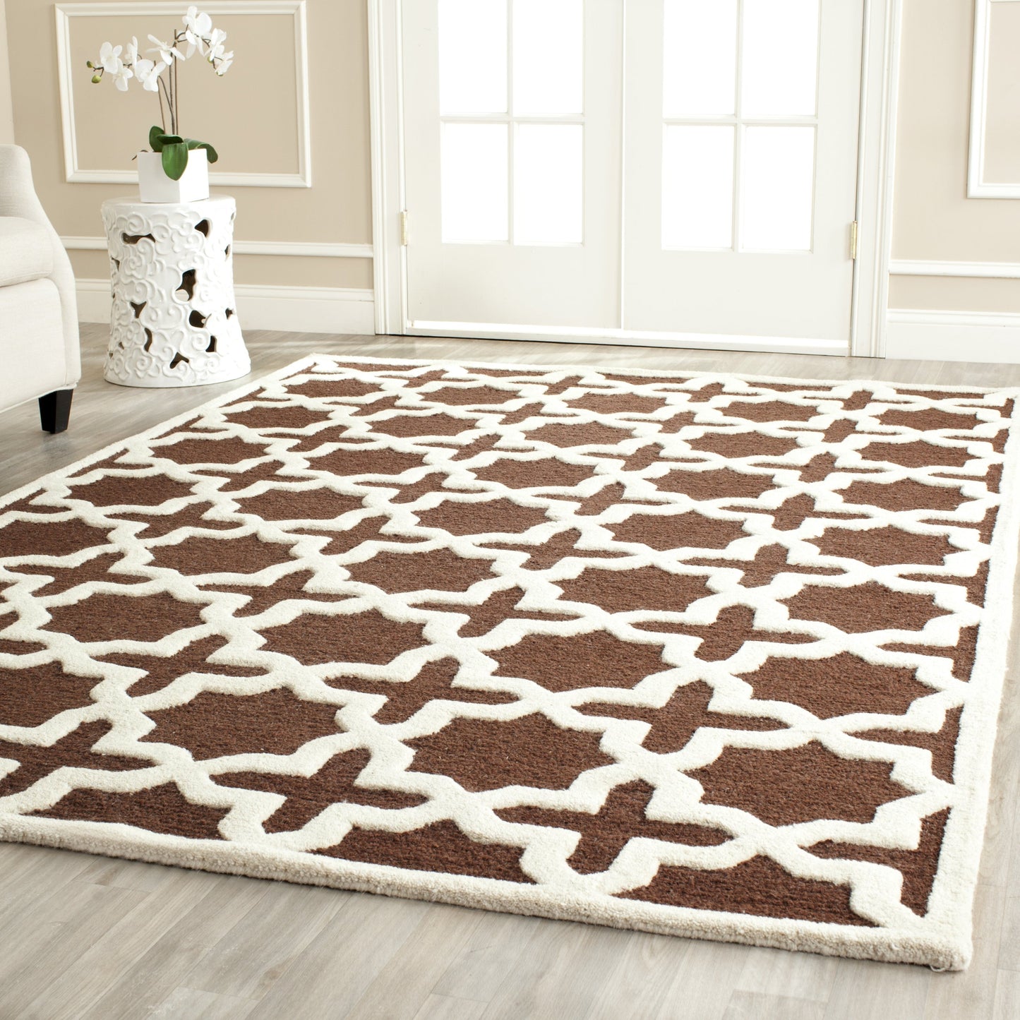 SAFAVIEH Cambridge Collection 3' x 5' Dark Brown / Ivory CAM125H Handmade Moroccan Premium Wool Area Rug