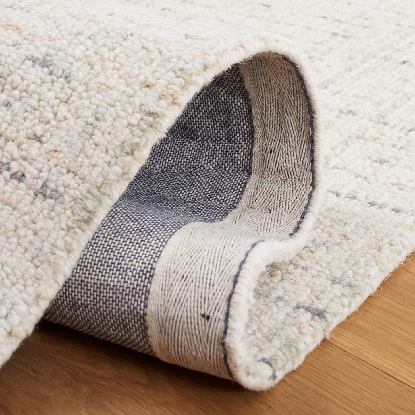 SAFAVIEH Abstract Collection Area Rug - 6' x 9', Ivory & Light Grey, Handmade Wool, Ideal for High Traffic Areas in Living Room, Bedroom (ABT468K)