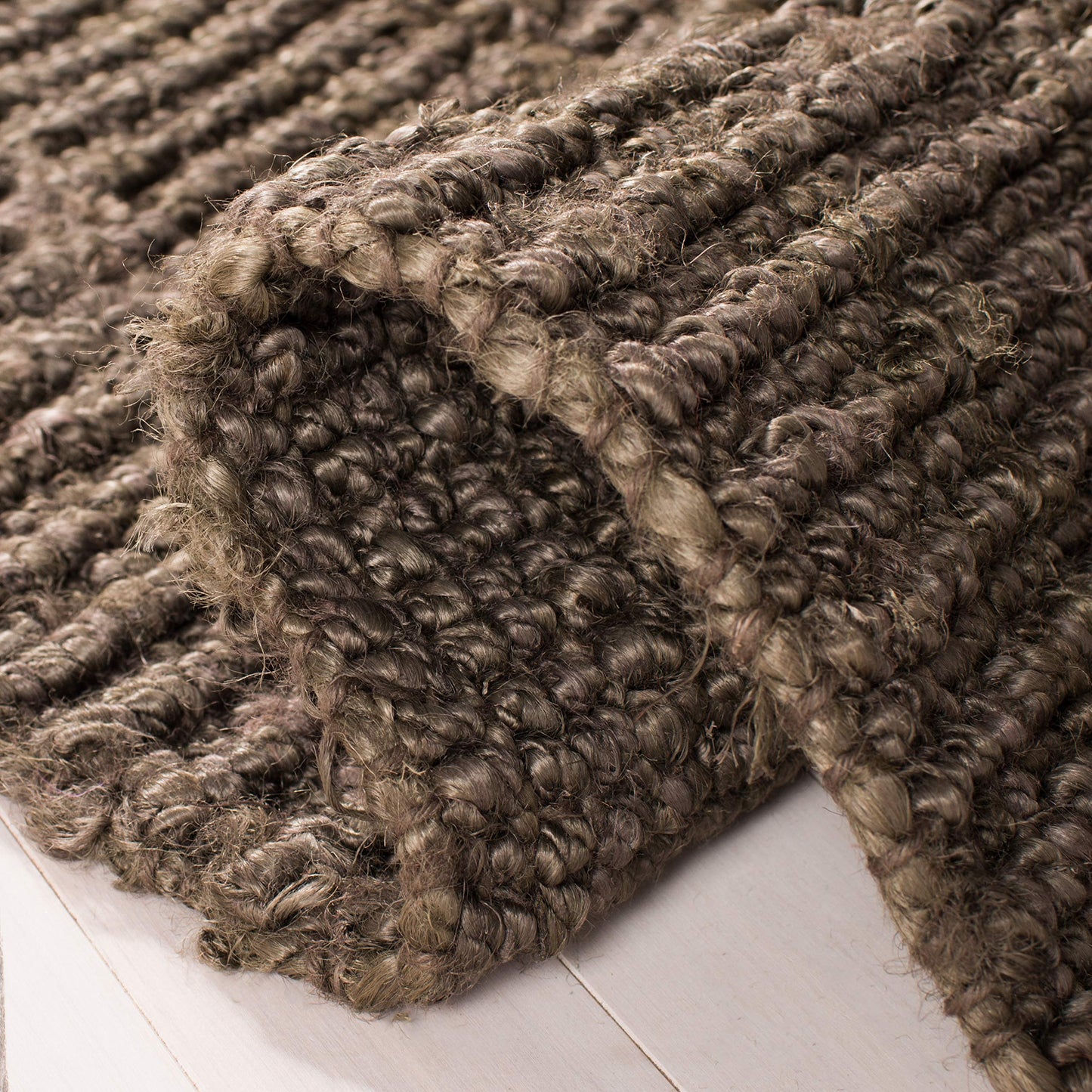 SAFAVIEH Natural Fiber Collection Area Rug - 2'6" x 4', Brown, Handmade Jute, Farmhouse Style, Chunky Textured Thick Pile (NF447D)