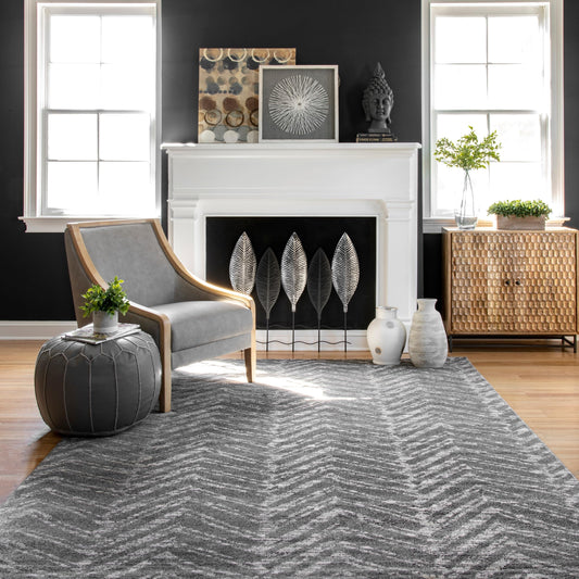 Nuloom Rosanne Dark Grey/Ivory, 8' x 10', Chevron, Soft and Cozy, High Traffic, Stain Resistant, Easy Clean, Durable Area Rug for Bedroom, Living Room, Dining Space, Den, Foyer, Entryway