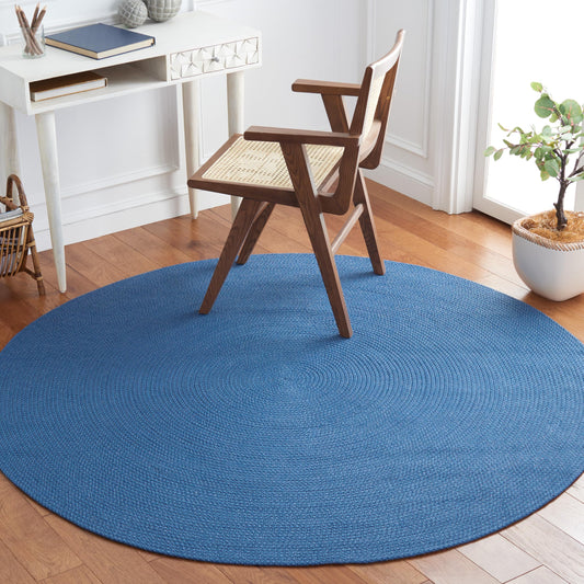 SAFAVIEH Braided Collection Area Rug - 3' Round, Blue, Handmade Country Farmhouse, Ideal for High Traffic Areas in Living Room, Bedroom (BRD403M)