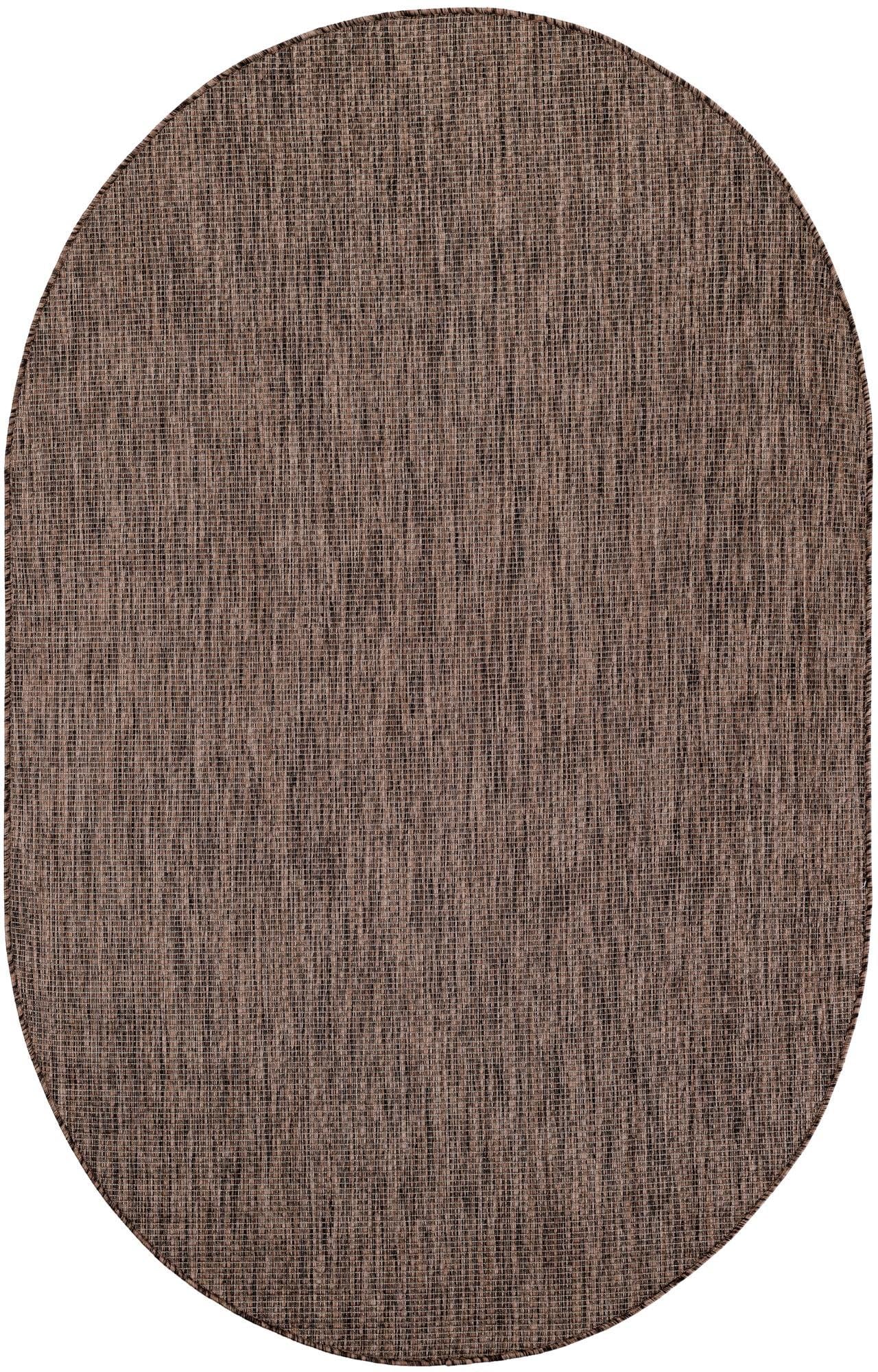 Unique Loom Outdoor Solid Collection Area Rug (5' 3" x 8' Oval Light Brown/Ivory)