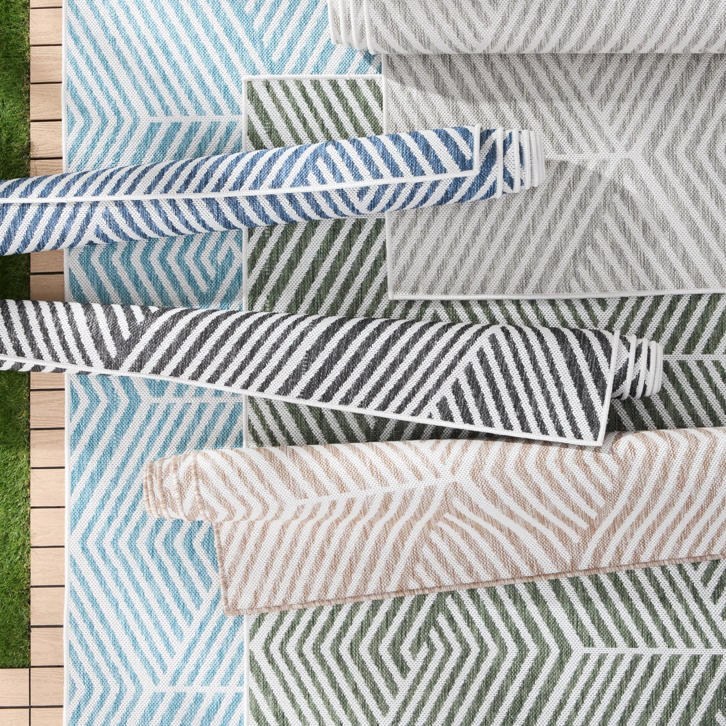 Nicole Miller New York Patio Country Ombre Geo Indoor Outdoor Area Rug, UV Fade Resistant, Low Pile, Green/Cream, 3'11"x5'2"