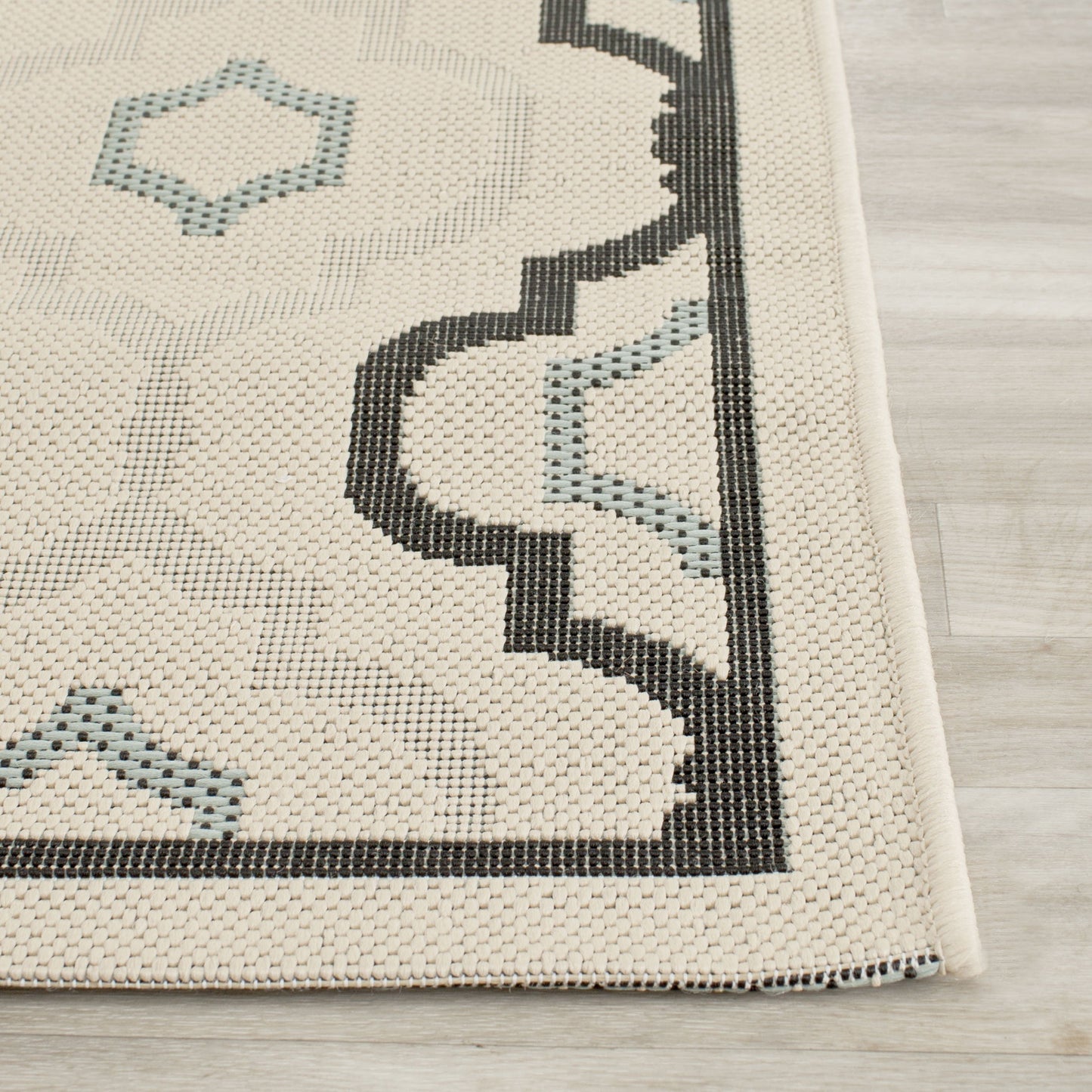 SAFAVIEH Washable Rug Outdoor Courtyard Collection - 4' x 5'7", Beige & Black, Non-Shedding & Easy Cleaning, Ideal for Patio, Backyard, Mudroom (CY7938-256A18)